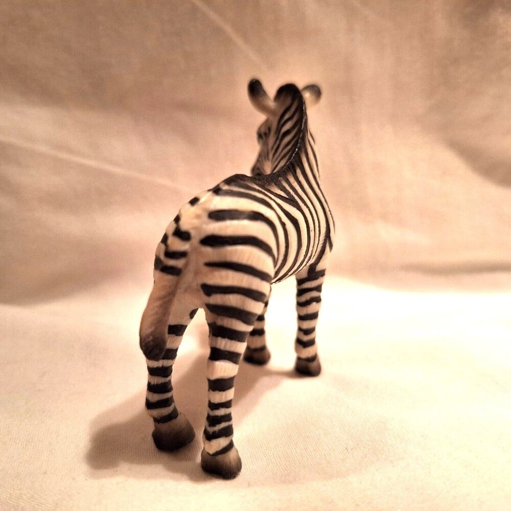 Schleich 3" Zebra Foal 1998 Baby Figure Zoo Wildlife Vintage 90s - Picture 3 of 8